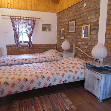Studio Apartment Romeo Velika Gorica Exterior foto